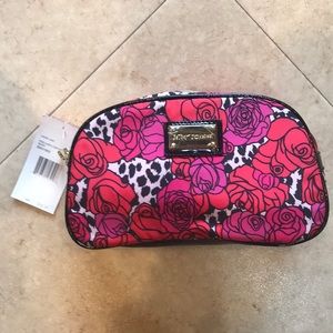 Betsey Johnson makeup bag 💄